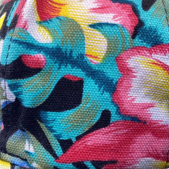 Captain Morgan Rum Floral Hawaiian Tropical Liquor Alcohol Baseball Truc… - Picture 4 of 10